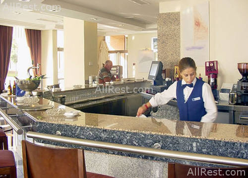 Tryp Leon 8